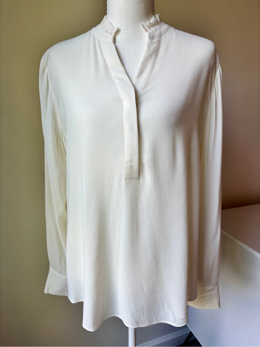 NWT Chico’s Cream V-Neck Long-Sleeve Women's Top with Ruffled Collar- Size 8/10